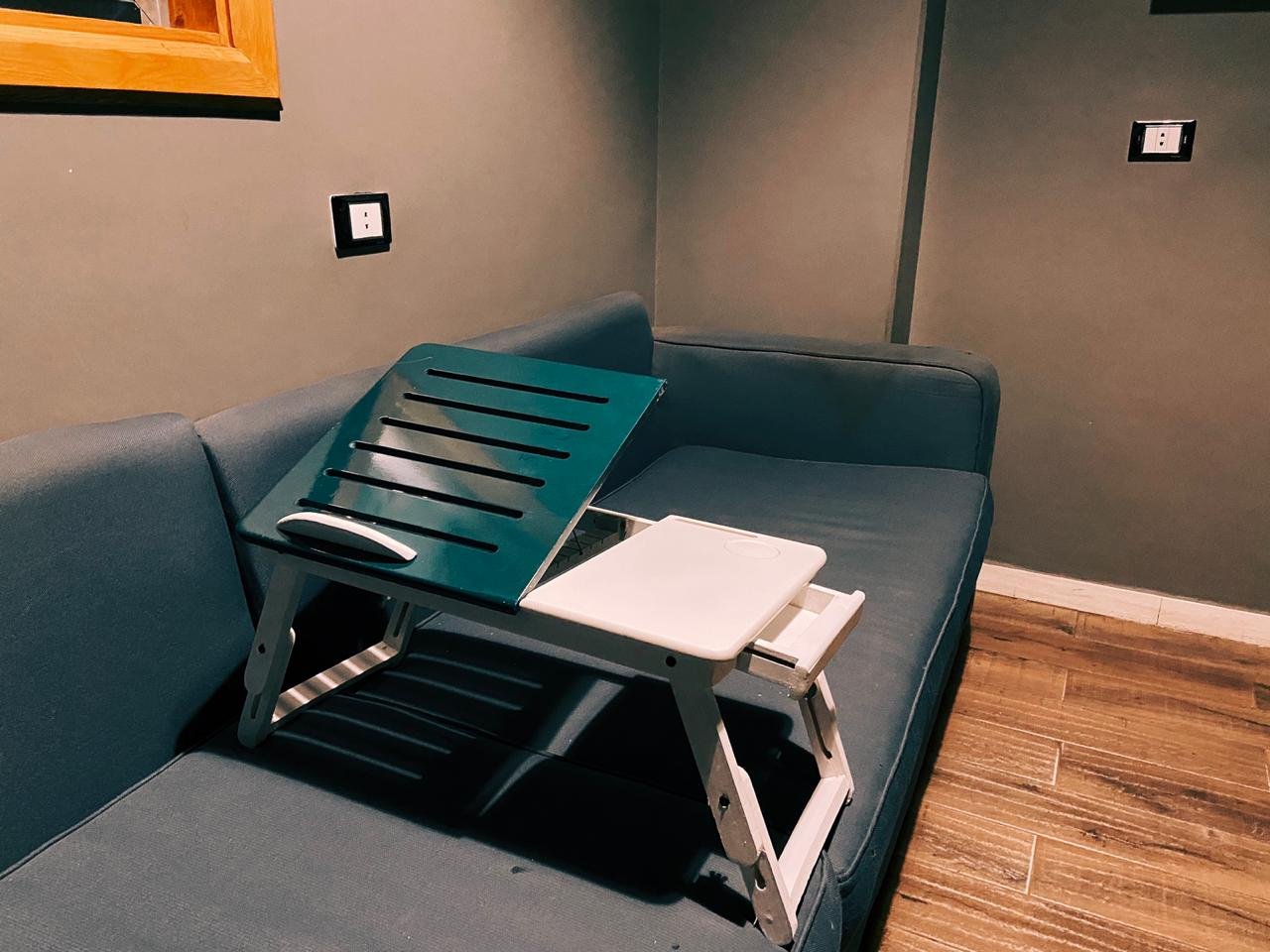 ترابيزة لاب توب خشب متعددة الوظائف ترابيزة لاب توب خشب متعددة الوظائف